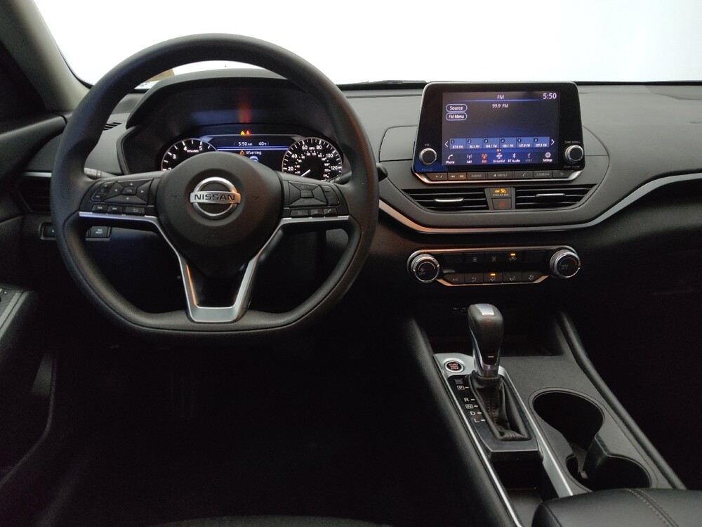 2019 Nissan Altima in St. Louis, MO 63125 - 18089677 22