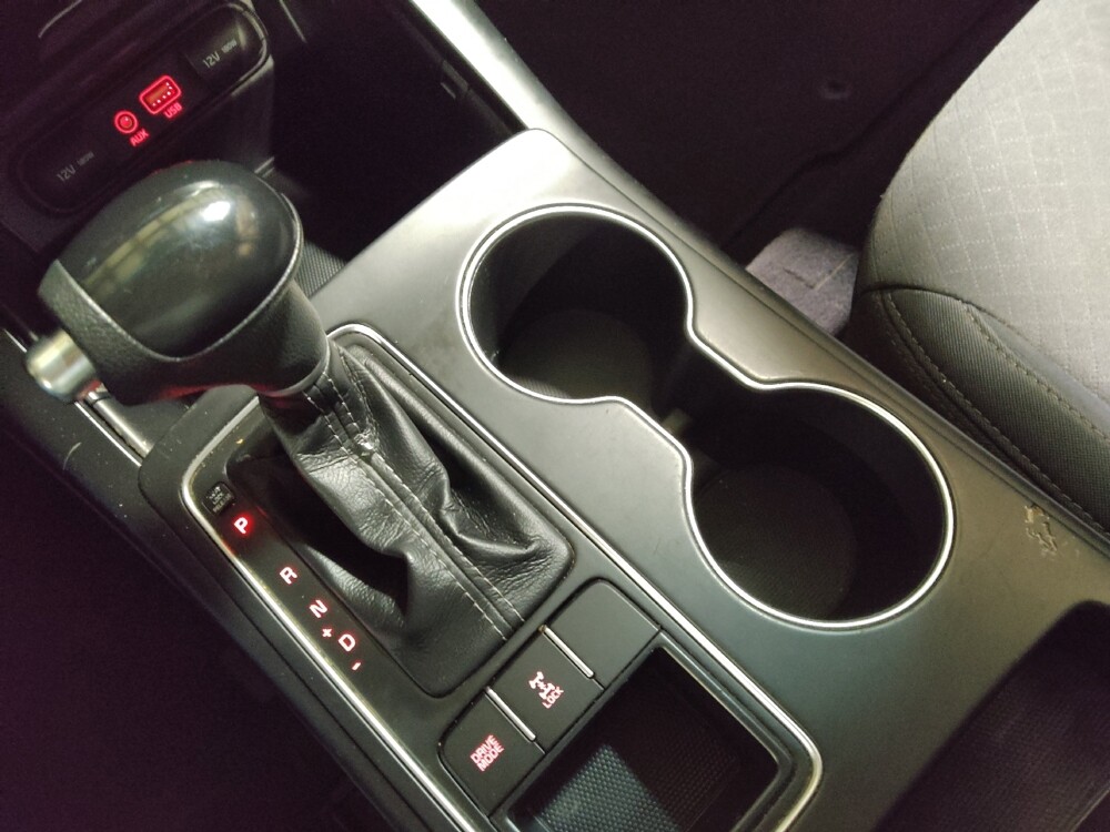 2017 Kia Sorento in Oklahoma City, OK 73139 - 18089695 26