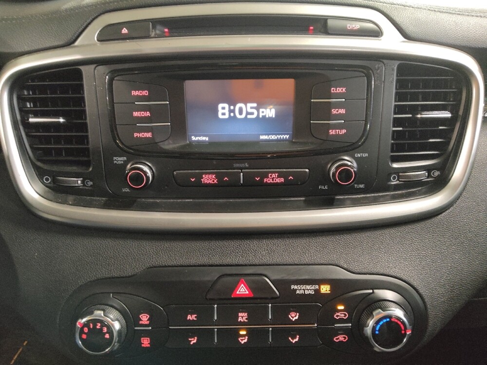 2017 Kia Sorento in Oklahoma City, OK 73139 - 18089695 25