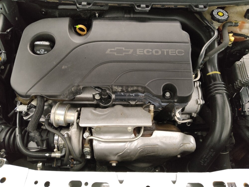 2017 Chevrolet Cruze in Oklahoma City, OK 73139 - 18089699 30