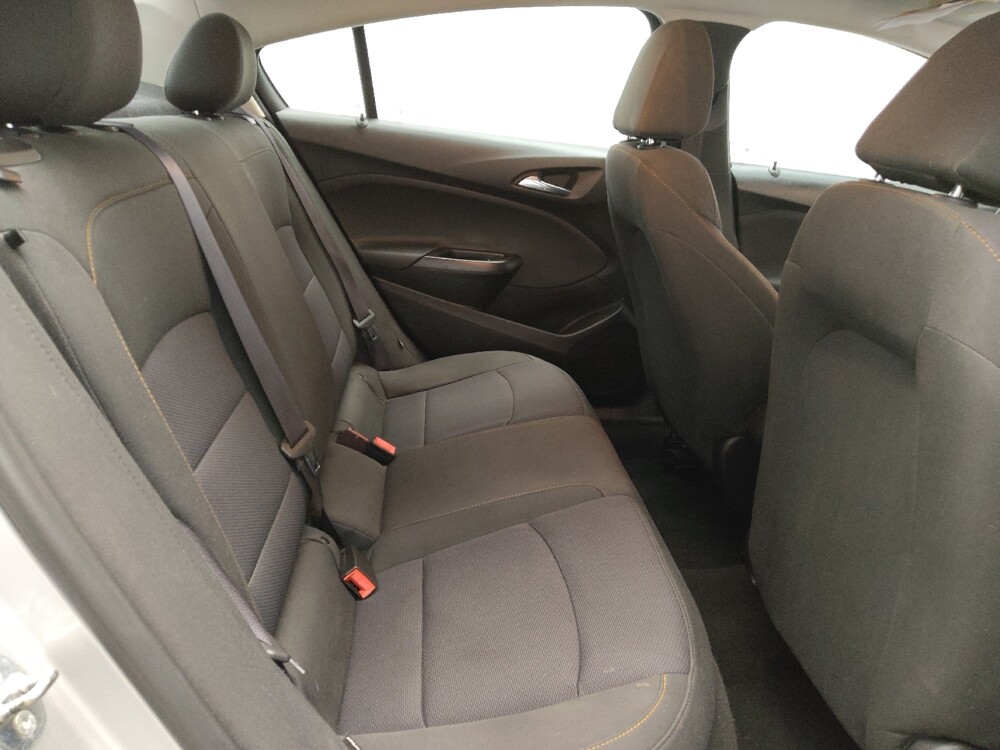 2017 Chevrolet Cruze in Oklahoma City, OK 73139 - 18089699 19