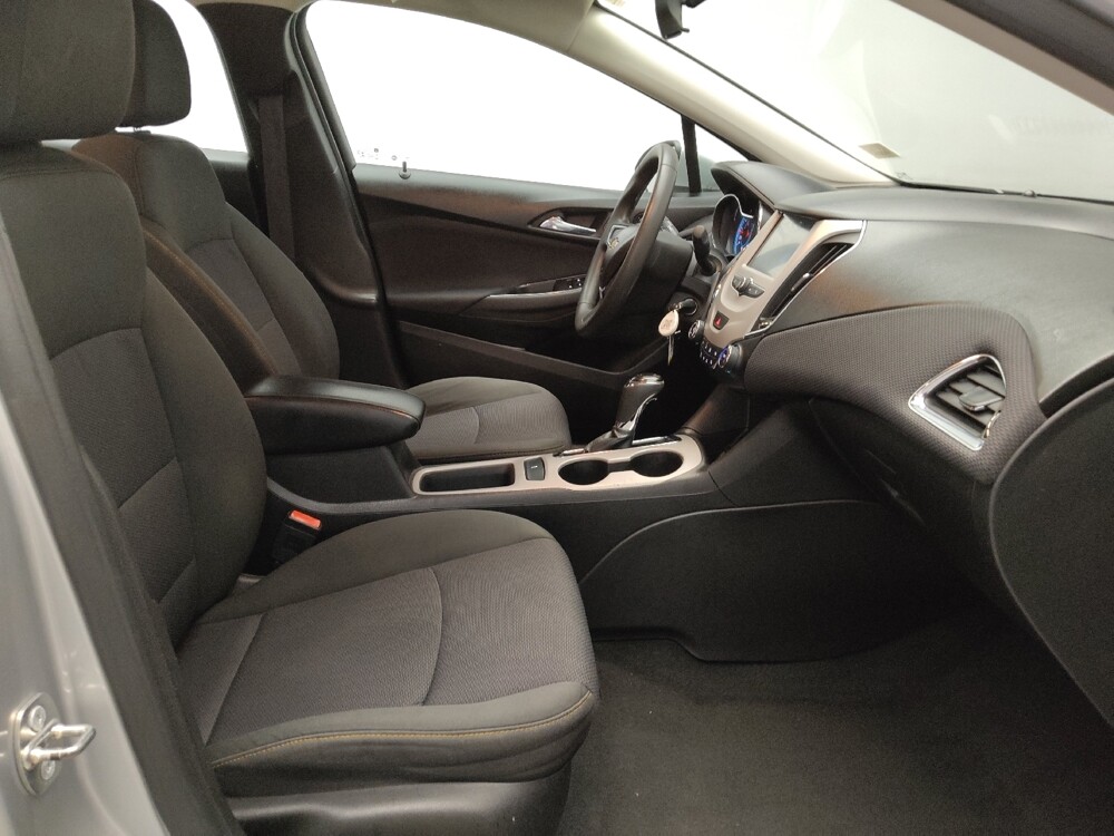 2017 Chevrolet Cruze in Oklahoma City, OK 73139 - 18089699 21