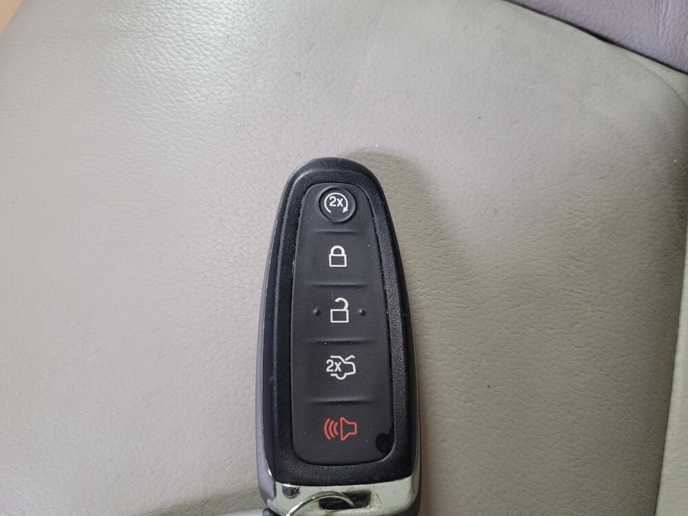 2016 Ford Escape in Tampa, FL 33619 - 18089701 32