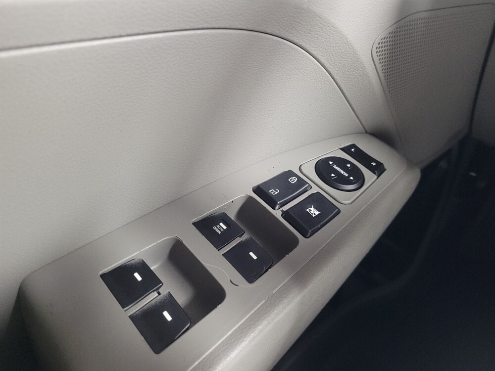 2019 Hyundai Elantra in Birmingham, AL 35215 - 18089704 27