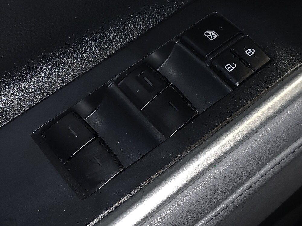 2022 Toyota Highlander in Orlando, FL 32808 - 18089705 27