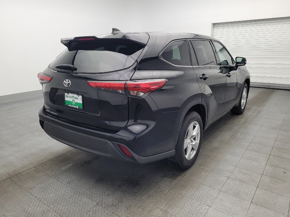 2022 Toyota Highlander in Orlando, FL 32808 - 18089705 9