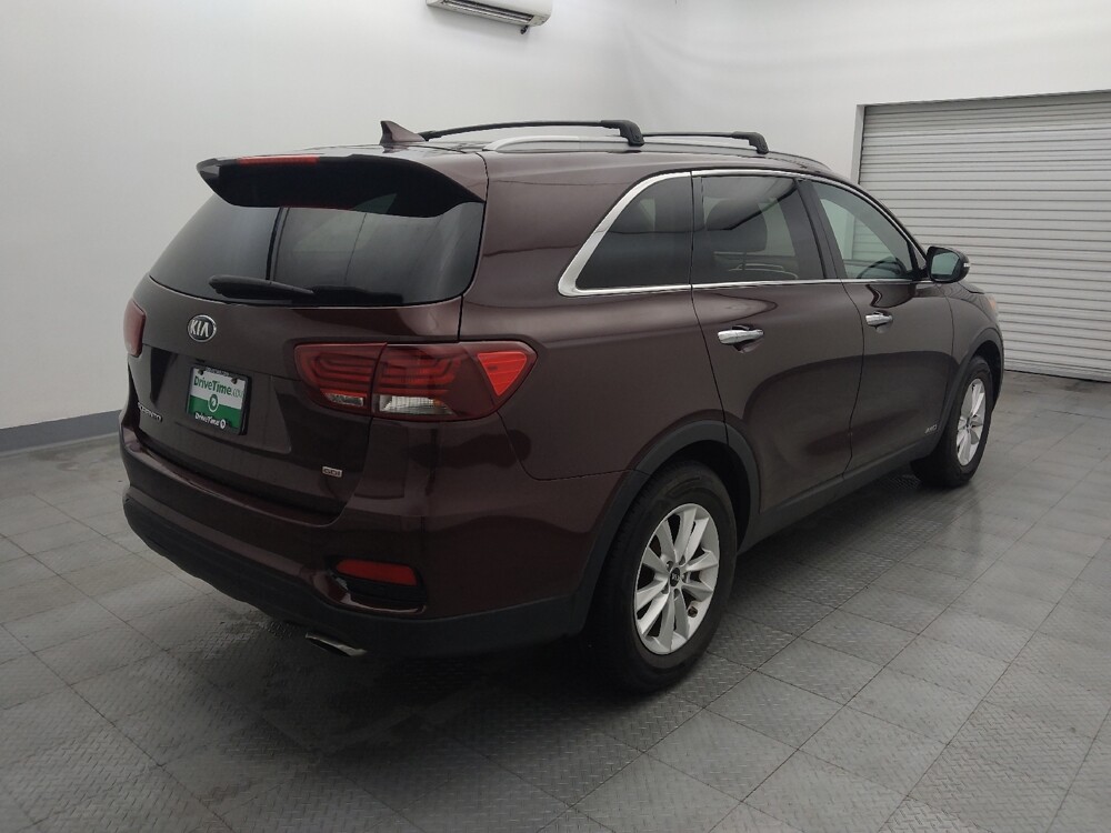 2019 Kia Sorento in Live Oak, TX 78233 - 18089706 10