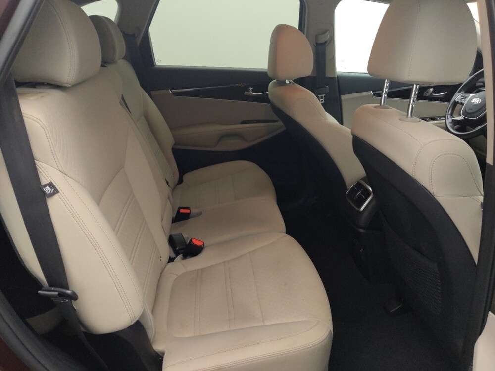 2019 Kia Sorento in Live Oak, TX 78233 - 18089706 19