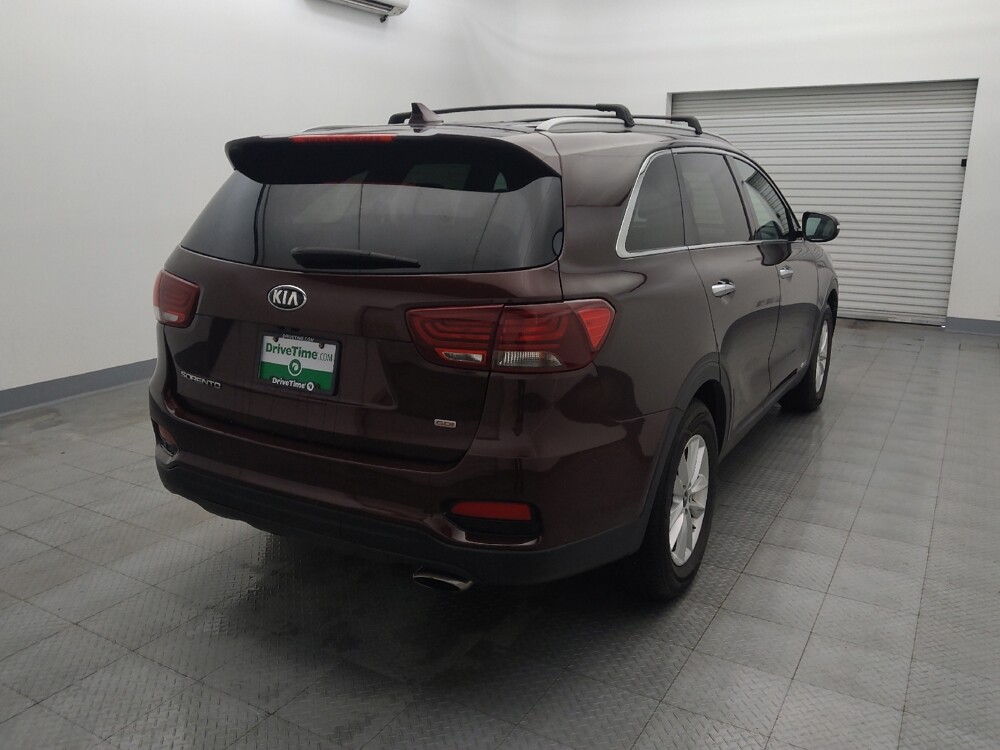 2019 Kia Sorento in Live Oak, TX 78233 - 18089706 7