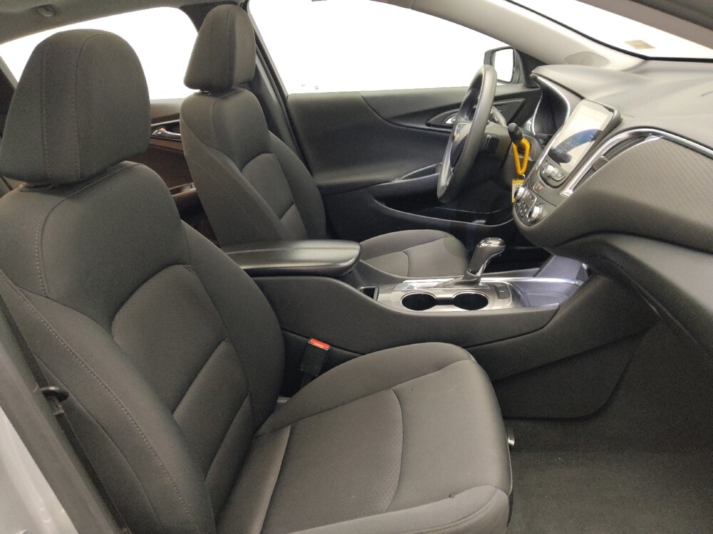 2020 Chevrolet Malibu in Stone Mountain, GA 30083 - 18089712 21