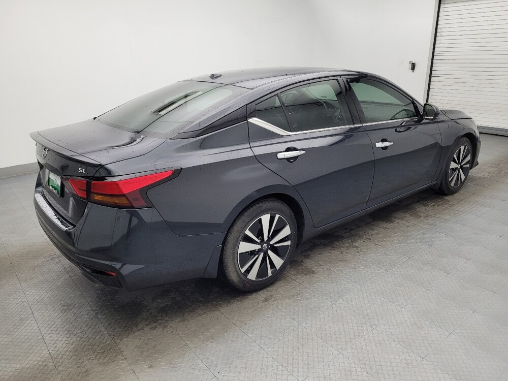 2022 Nissan Altima in Raleigh, NC 27604 - 18089717 10