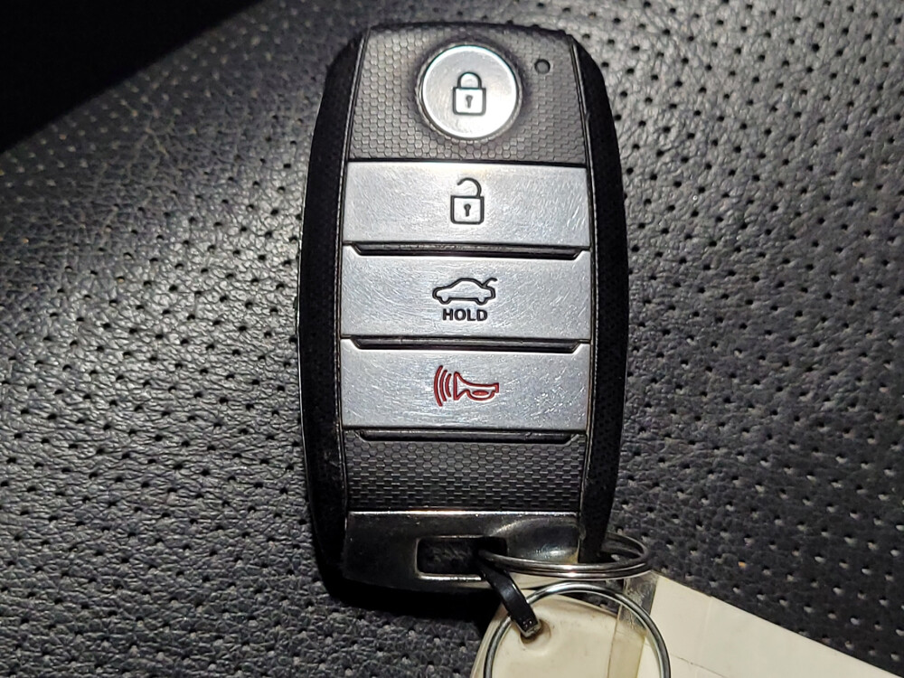 2019 Kia Optima in Lubbock, TX 79424 - 18089729 32