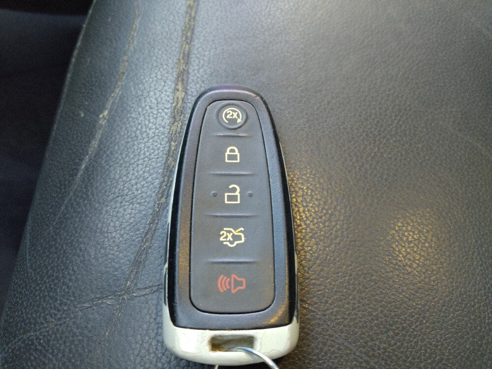 2013 Ford Escape in Tampa, FL 33619 - 18089739 32