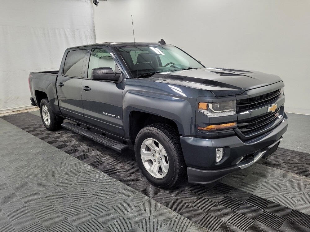 2018 Chevrolet Silverado 1500 in Pittsburgh, PA 15236 - 18089744 11
