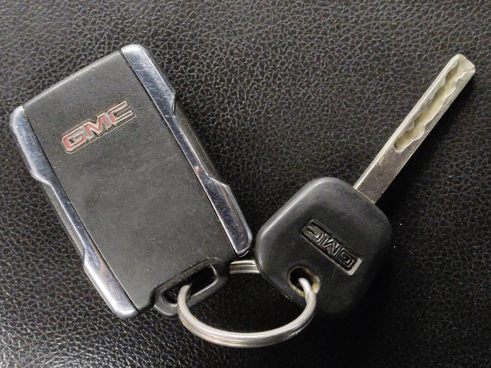 2016 GMC Sierra 1500 in San Antonio, TX 78238 - 18089757 32