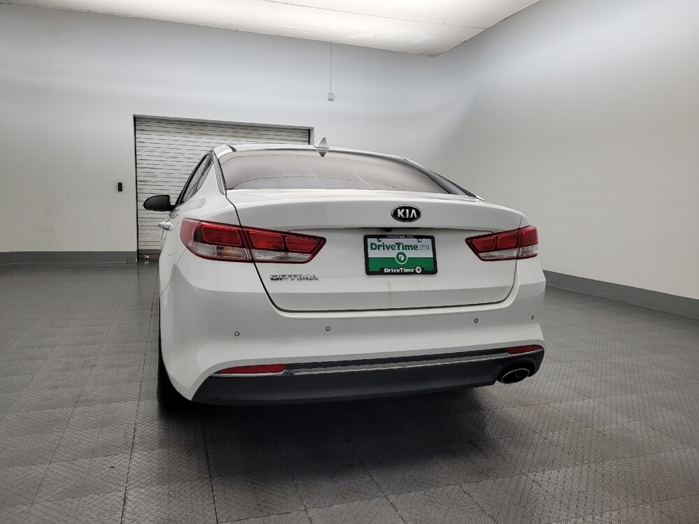 2018 Kia Optima in Tucson, AZ 85705 - 18089760 6