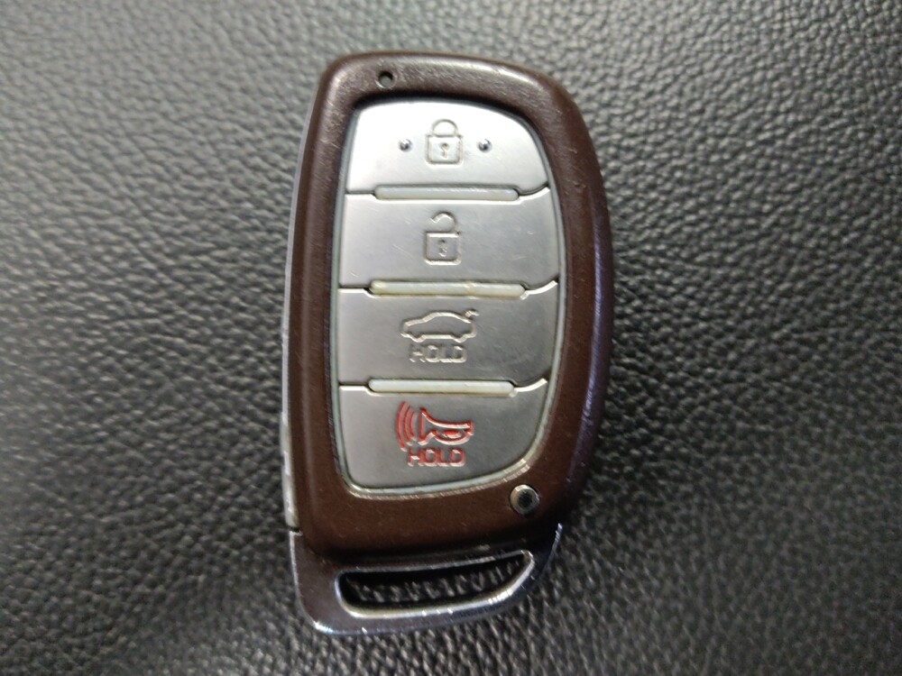 2017 Hyundai Sonata in Live Oak, TX 78233 - 18089761 32