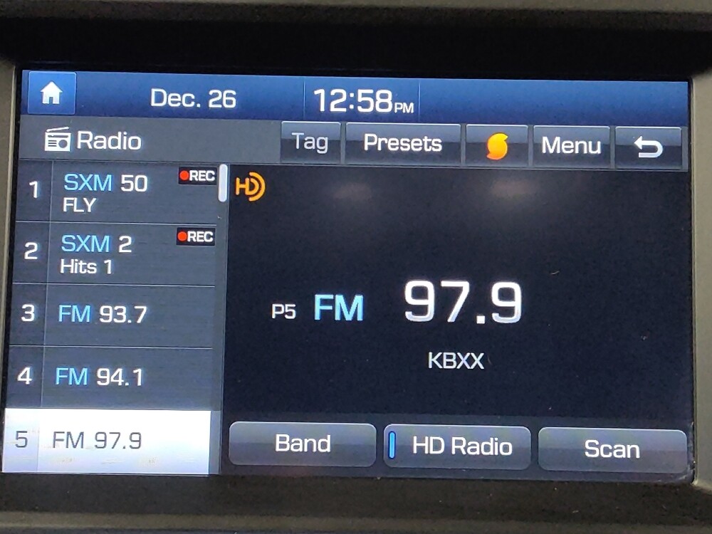 2017 Hyundai Sonata in Live Oak, TX 78233 - 18089761 25