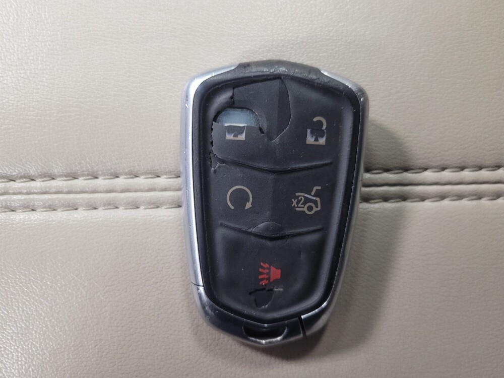 2017 Cadillac XTS in Birmingham, AL 35215 - 18089763 32