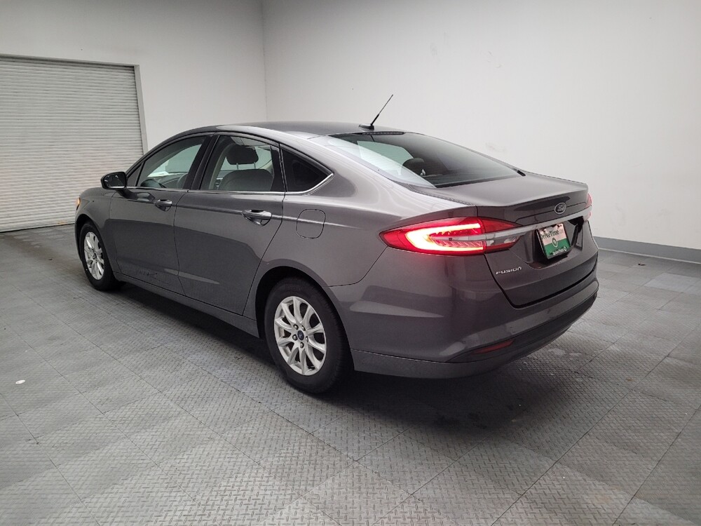 2018 Ford Fusion in Bakersfield, CA 93309 - 18089764 5
