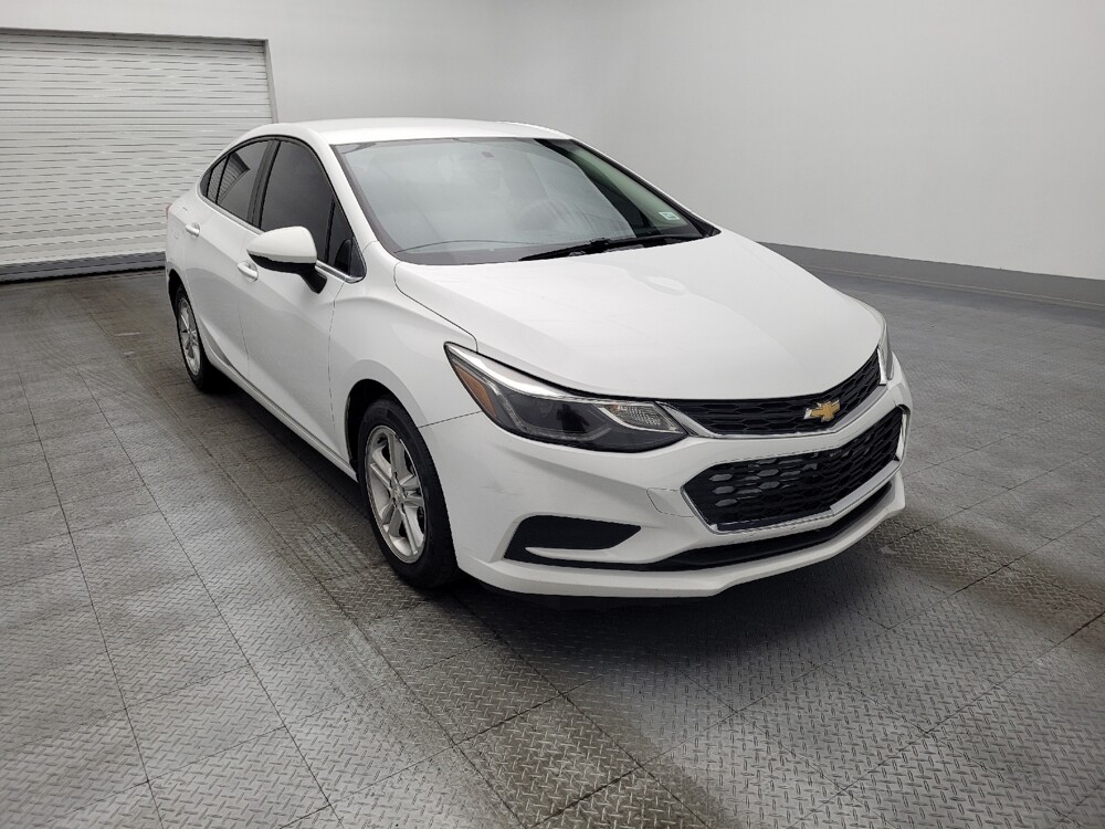 2018 Chevrolet Cruze in Orlando, FL 32808 - 18089770 13