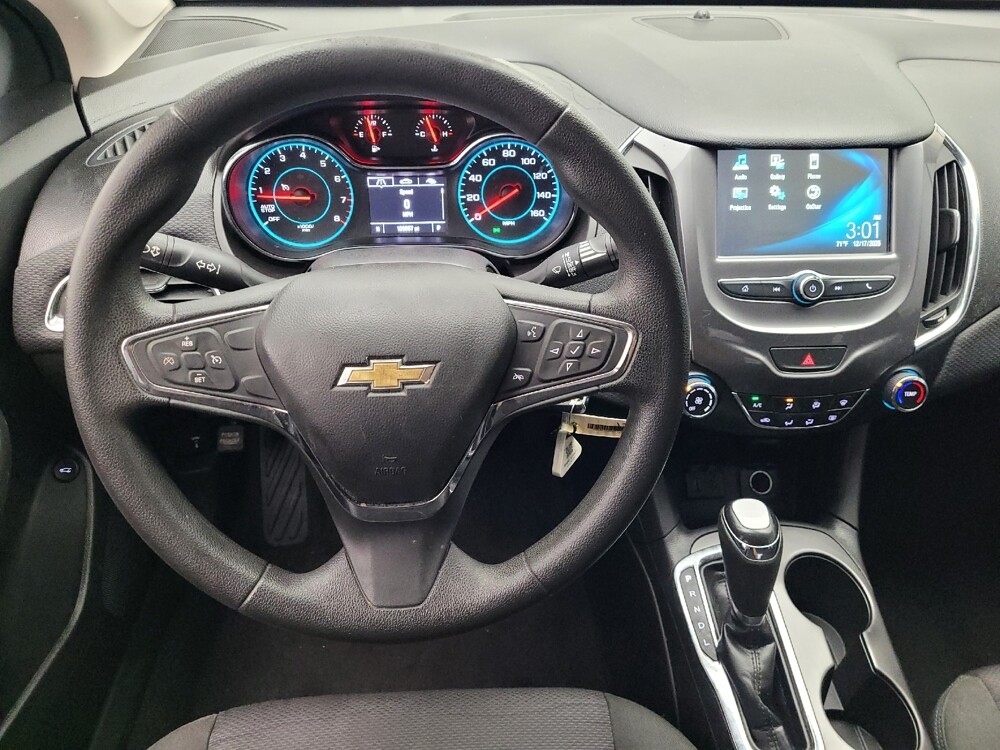 2018 Chevrolet Cruze in Orlando, FL 32808 - 18089770 22