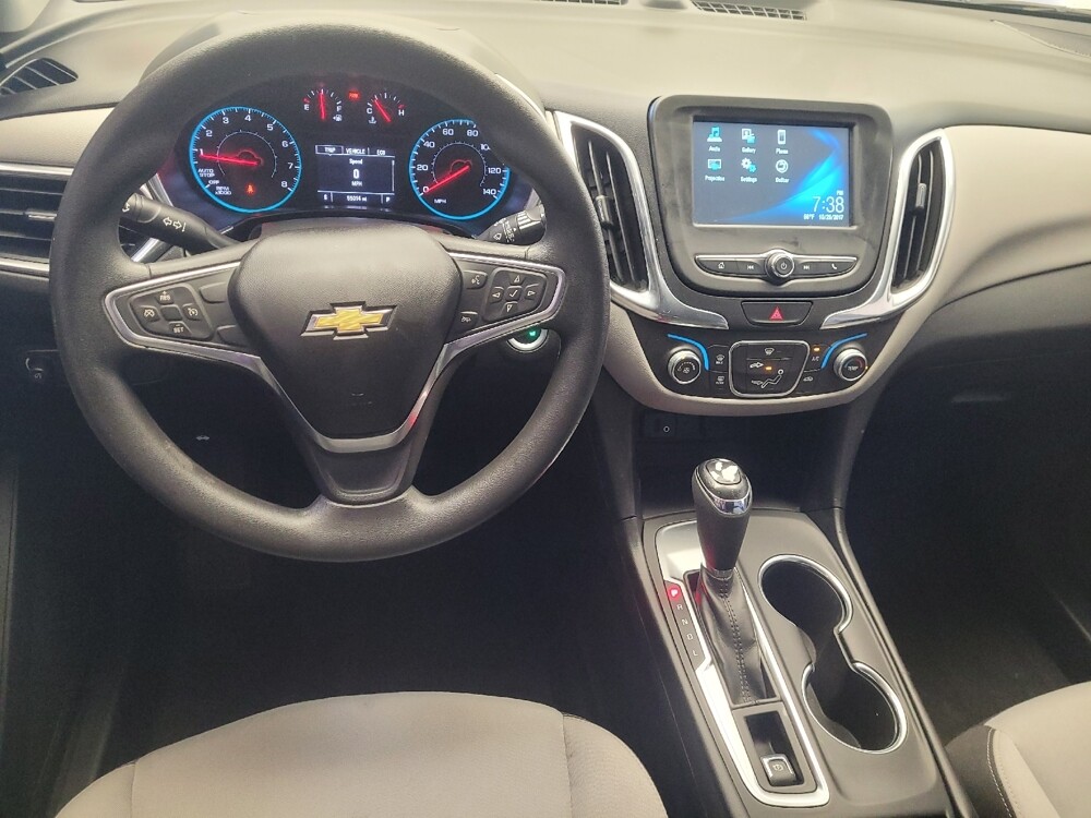 2018 Chevrolet Equinox in Fresno, CA 93726 - 18089777 22