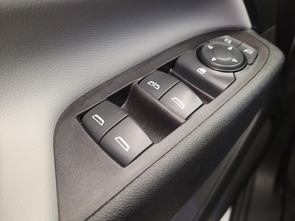 2018 Chevrolet Equinox in Fresno, CA 93726 - 18089777 27