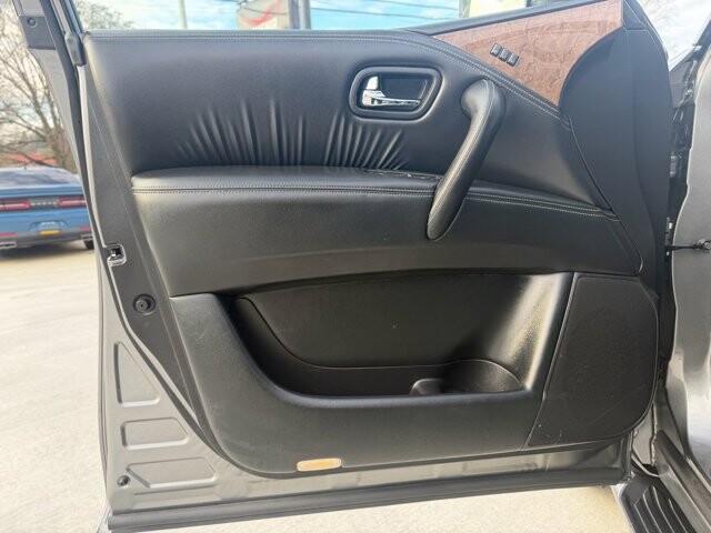 2017 INFINITI QX80 in Knoxville, TN 37920 - 18089780 5