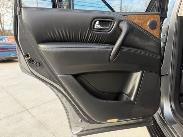 2017 INFINITI QX80 in Knoxville, TN 37920 - 18089780 6