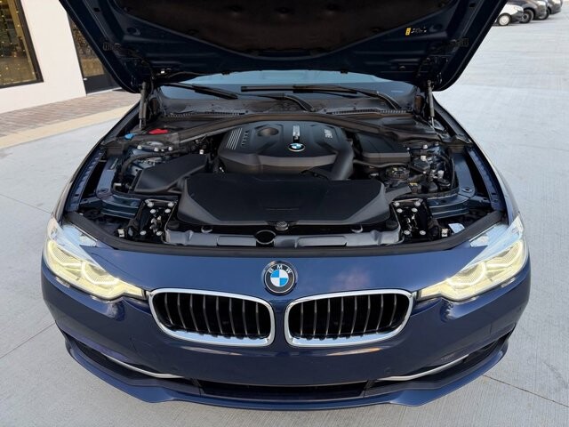 2018 BMW 330i xDrive in Knoxville, TN 37920 - 18089782 30