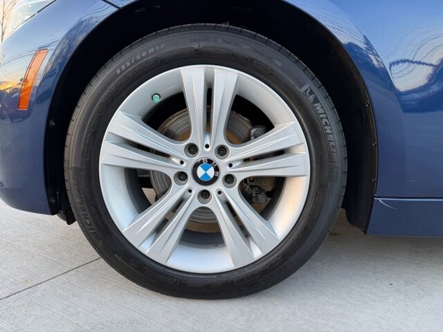 2018 BMW 330i xDrive in Knoxville, TN 37920 - 18089782 26