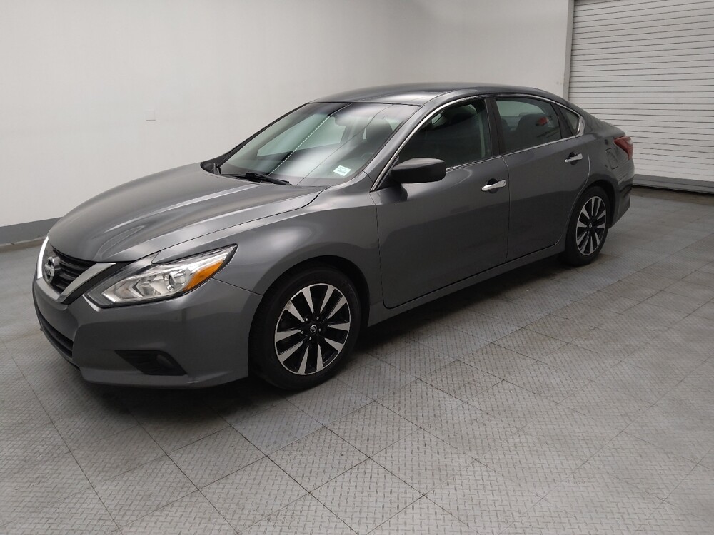 2018 Nissan Altima in Lombard, IL 60148 - 18089798 2