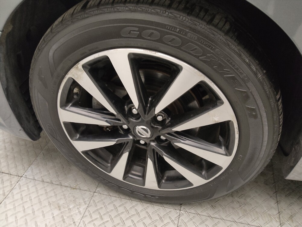 2018 Nissan Altima in Lombard, IL 60148 - 18089798 31