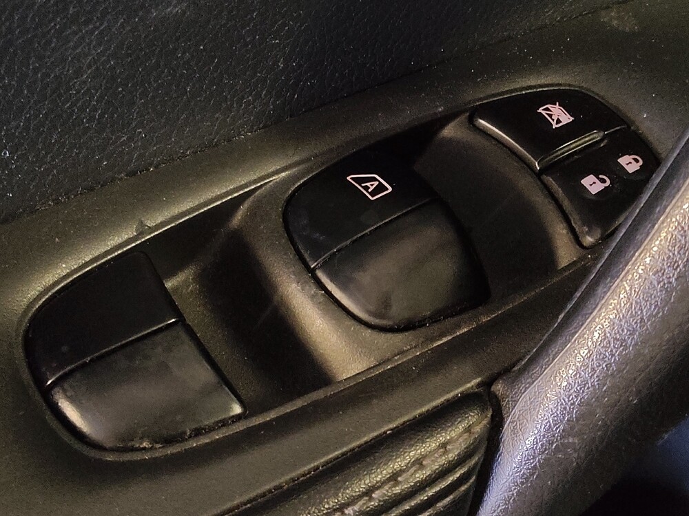 2019 Nissan Rogue Sport in Houston, TX 77060 - 18089802 27