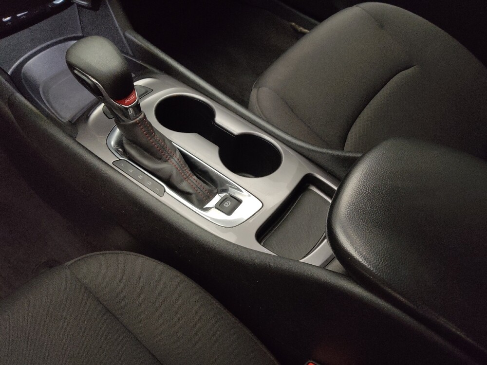 2022 Chevrolet Malibu in Lakewood, CO 80215 - 18089803 26