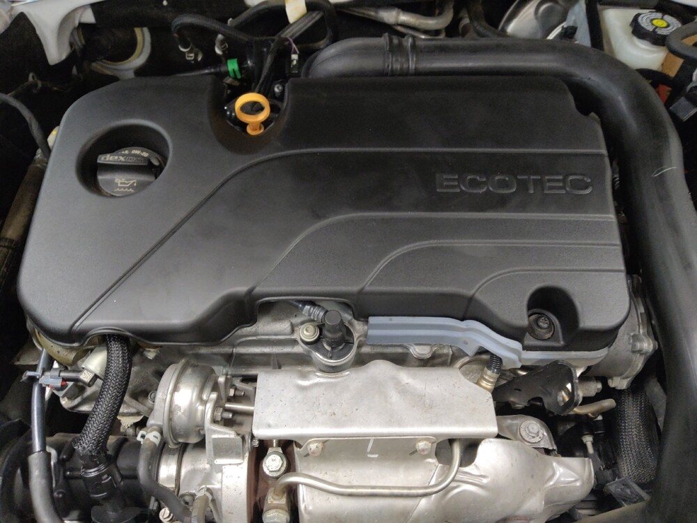 2020 Chevrolet Malibu in El Paso, TX 79907 - 18089809 30