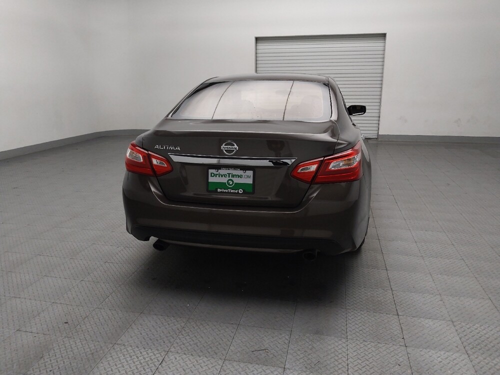 2017 Nissan Altima in El Paso, TX 79907 - 18089812 7