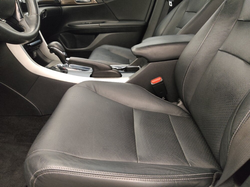 2017 Honda Accord in Macon, GA 31210 - 18089821 17