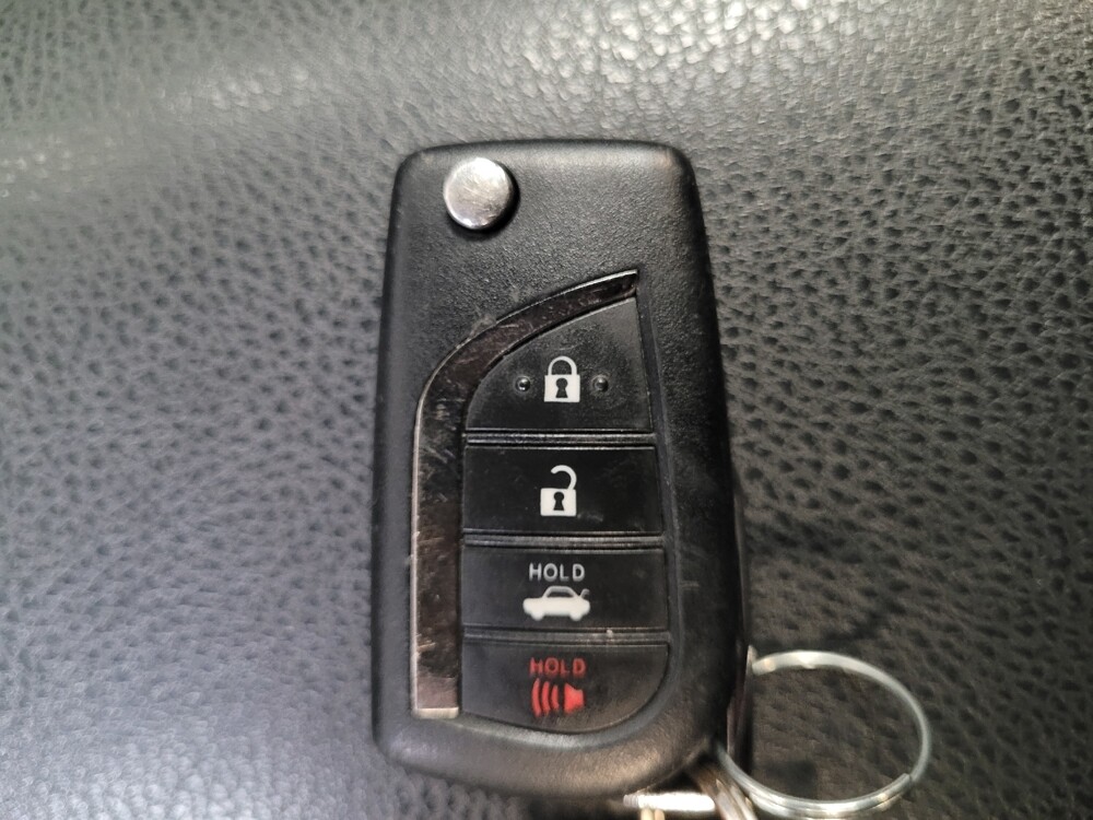 2021 Toyota Camry in Macon, GA 31210 - 18089822 32