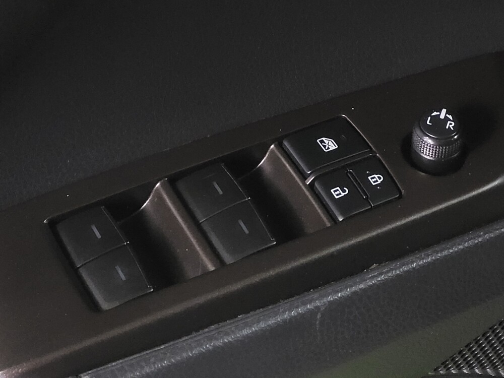 2021 Toyota Camry in Macon, GA 31210 - 18089822 27