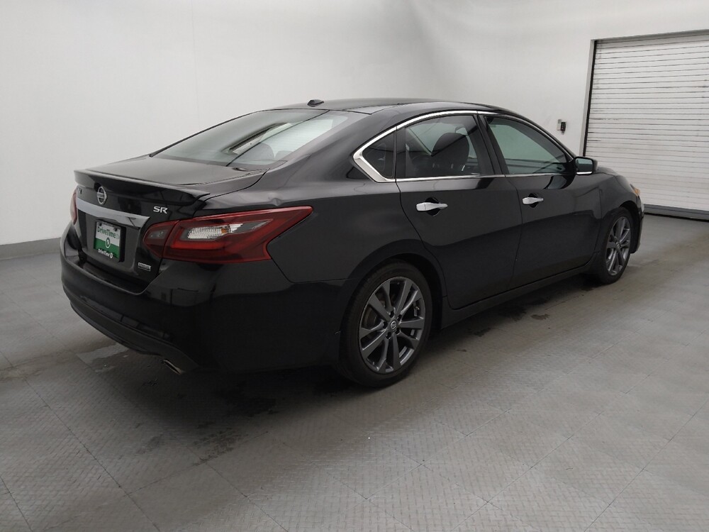 2018 Nissan Altima in Greenville, SC 29607 - 18089824 10