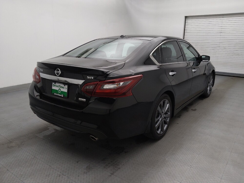 2018 Nissan Altima in Greenville, SC 29607 - 18089824 9