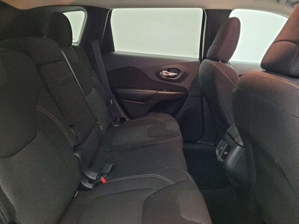 2016 Jeep Cherokee in Lexington, KY 40509 - 18089829 19