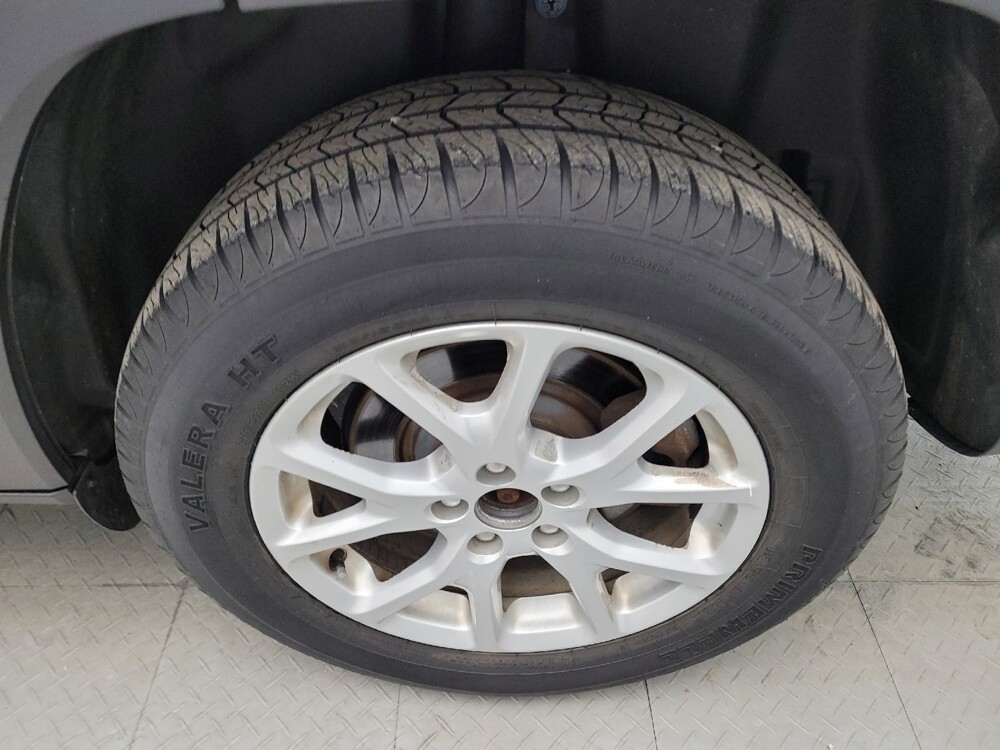 2016 Jeep Cherokee in Lexington, KY 40509 - 18089829 31