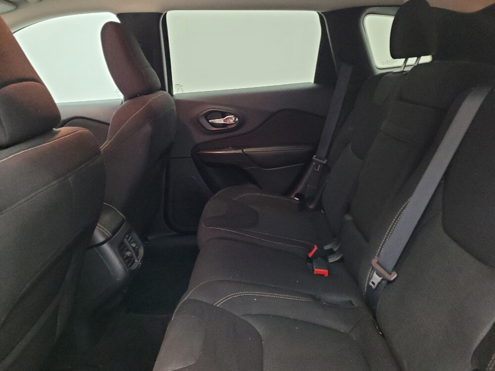 2016 Jeep Cherokee in Lexington, KY 40509 - 18089829 17