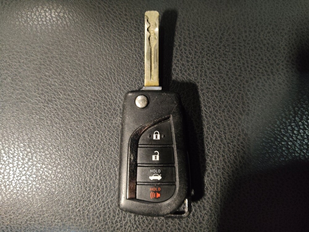 2022 Toyota Camry in Miami, FL 33157 - 18089836 32