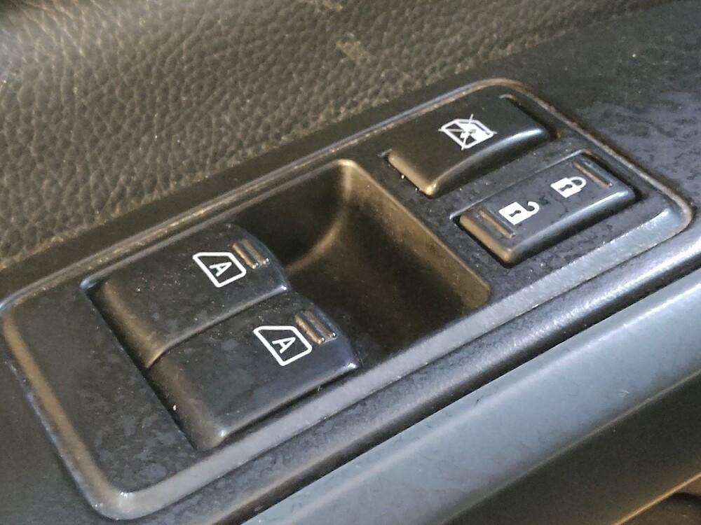 2017 Nissan Titan in Winston-Salem, NC 27103 - 18089839 27