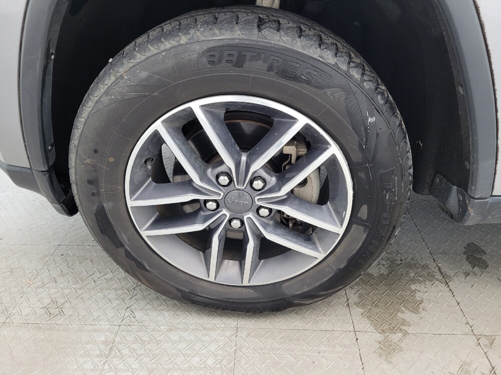 2019 Jeep Grand Cherokee in Columbia, SC 29210 - 18089840 31