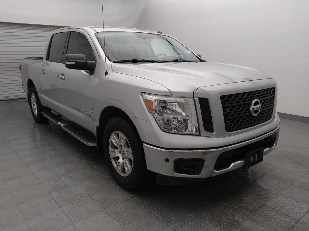2019 Nissan Titan in Live Oak, TX 78233 - 18089858 13